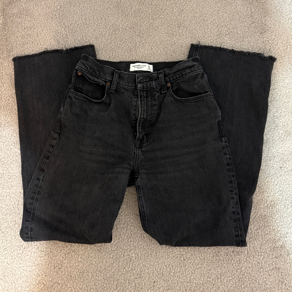 Abercrombie & Fitch Black 90s relaxed jeans high rise